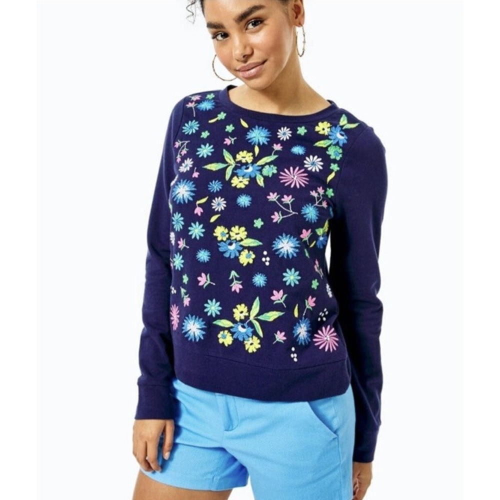 Lilly Pulitzer Rami Sweatshirt Navy Embroidery Blue Sweater women XXS A006810 - Picture 1 of 2